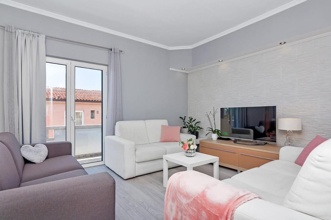 מאקרסקה Apartments Gisela מראה חיצוני תמונה