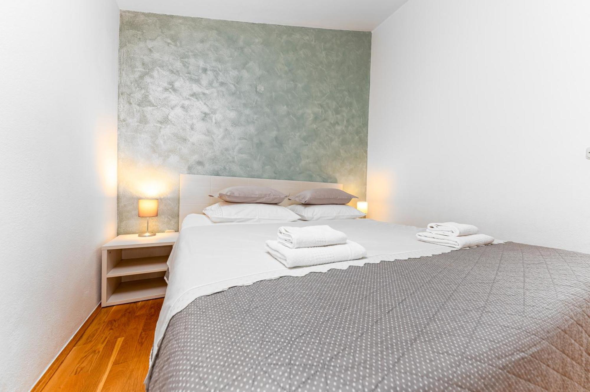 מאקרסקה Apartments Gisela מראה חיצוני תמונה